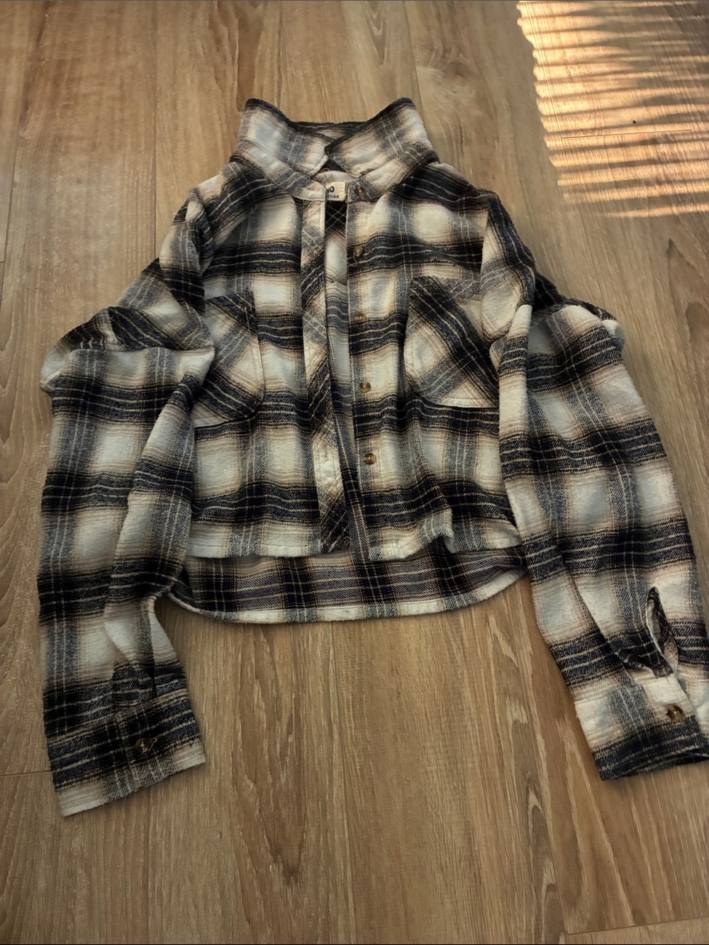 Ci Sono Black and Cream Plaid Cropped Button-Up Sweater Jacket